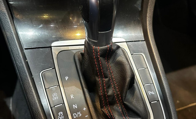 VW - VolksWagen Golf GTi 2.0 TSI 220cv Aut. 2015 Gasolina-10