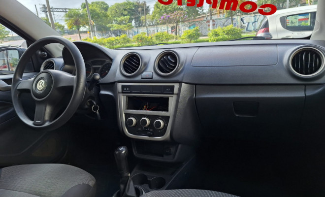 VW - VolksWagen VOYAGE 1.0/1.0 City Mi Total Flex 8V 4p 2012 Flex-7