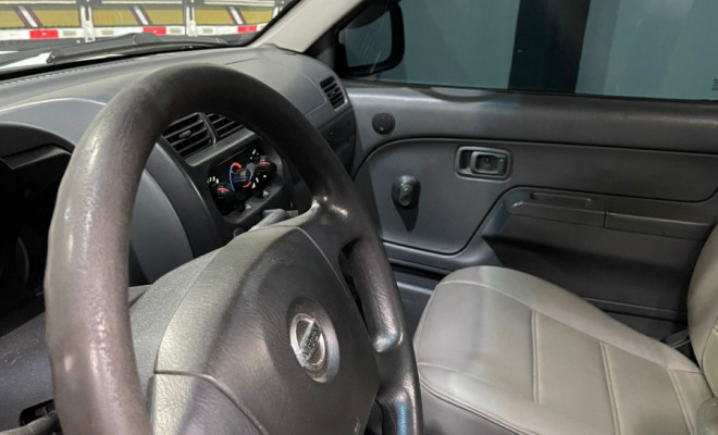 Nissan Frontier XE CS 4x2 2.8 TB Interc. Dies. 2004 Diesel-6