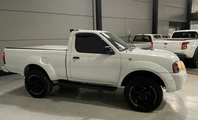 Nissan Frontier XE CS 4x2 2.8 TB Interc. Dies. 2004 Diesel-8