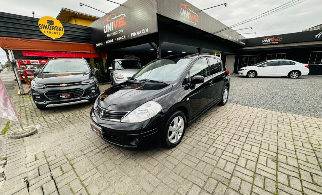 Nissan TIIDA  1.8 16V Flex Fuel 4p Aut. 2013 Flex-1