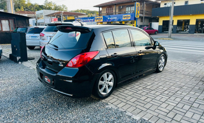 Nissan TIIDA Sedan 1.8 16V Flex Fuel 4p Aut. 2013 Flex-1