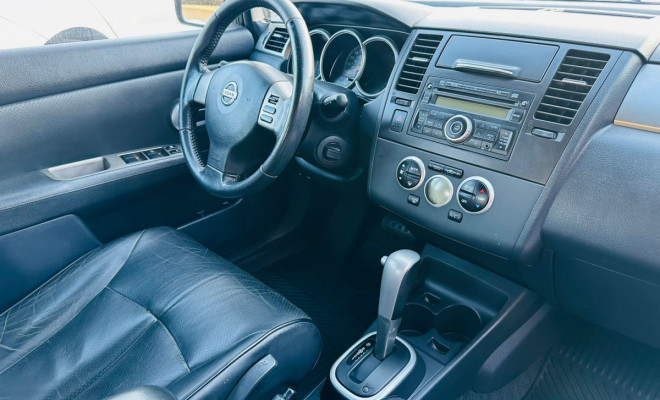 Nissan TIIDA Sedan 1.8 16V Flex Fuel 4p Aut. 2013 Flex-6