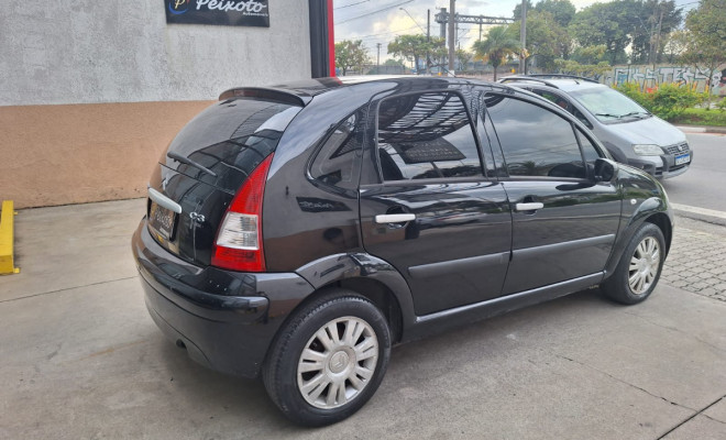 Citroën C3 GLX 1.4/ GLX Sonora 1.4 Flex 8V 5p 2011 Flex-6