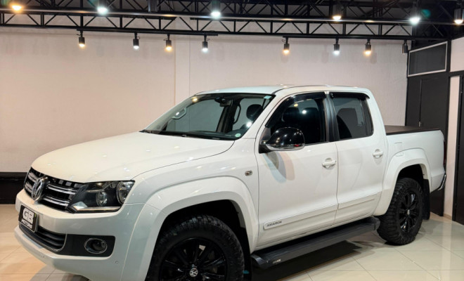 VW - VolksWagen AMAROK High.CD 2.0 16V TDI 4x4 Dies. Aut 2015 Diesel