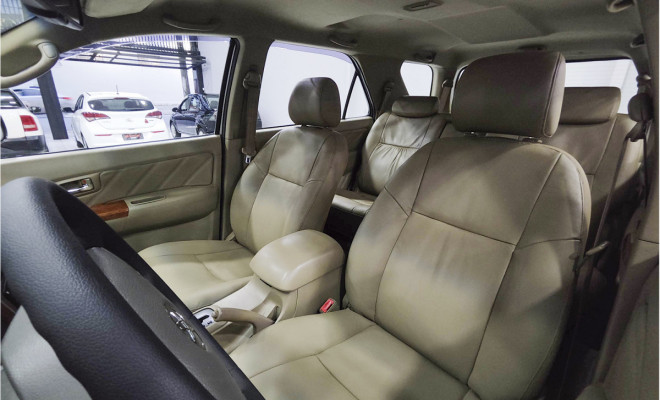 Toyota Hilux SW4 SRV D4-D 4x4 3.0 TDI Aut 2010 Diesel-7