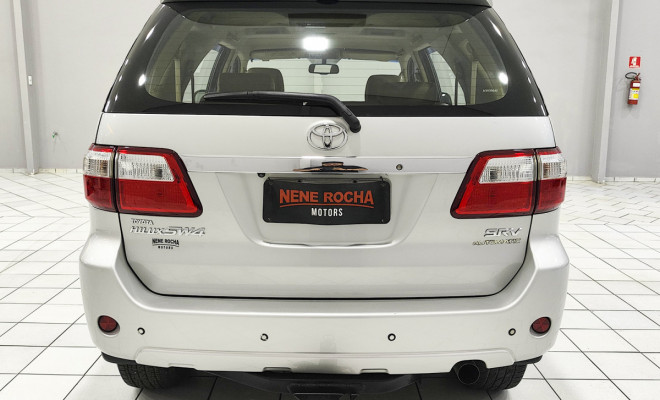 Toyota Hilux SW4 SRV D4-D 4x4 3.0 TDI Aut 2010 Diesel-4