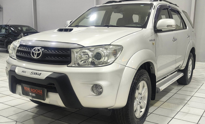 Toyota Hilux SW4 SRV D4-D 4x4 3.0 TDI Aut 2010 Diesel-1