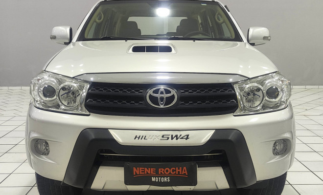 Toyota Hilux SW4 SRV D4-D 4x4 3.0 TDI Aut 2010 Diesel-0