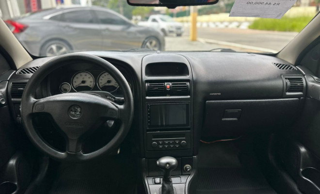 GM - Chevrolet Astra Advant. 2.0 MPFI 8V FlexP. 5p Aut. 2011 Flex-7