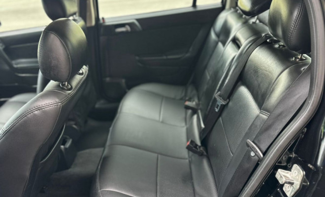 GM - Chevrolet Astra Advant. 2.0 MPFI 8V FlexP. 5p Aut. 2011 Flex-9