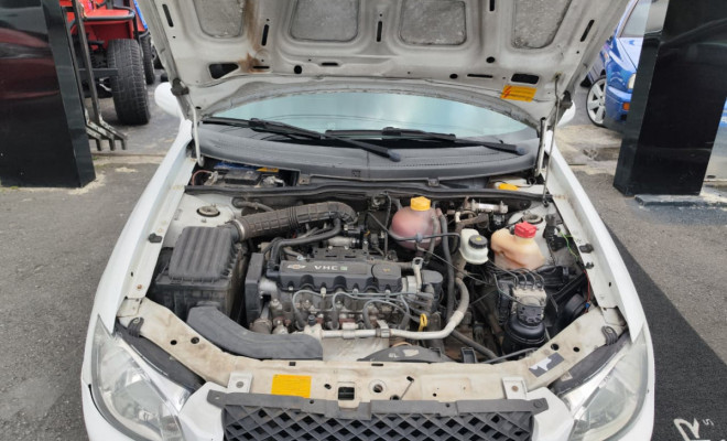 GM - Chevrolet Classic Life/LS 1.0 VHC FlexP. 4p 2015 Flex-9