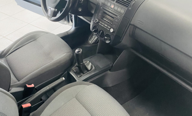 VW - VolksWagen Polo 1.6 E-Flex 8V 5p 2013 Flex-7