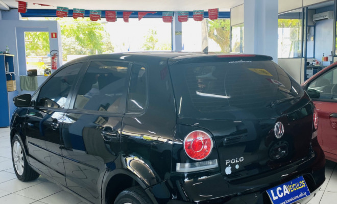 VW - VolksWagen Polo 1.6 E-Flex 8V 5p 2013 Flex-2