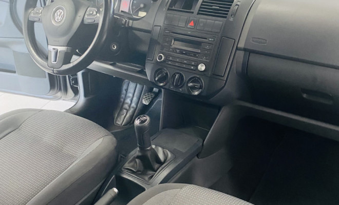 VW - VolksWagen Polo 1.6 E-Flex 8V 5p 2013 Flex-9