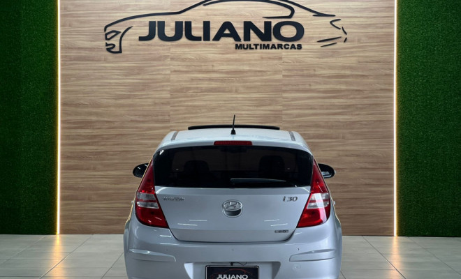 Hyundai i30 2.0 16V 145cv 5p Aut. 2011 Gasolina-14