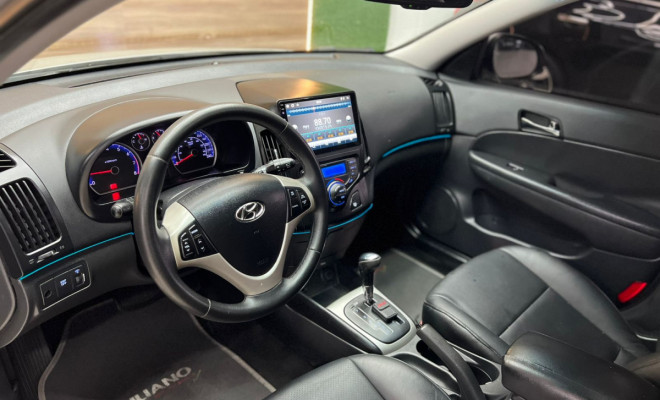 Hyundai i30 2.0 16V 145cv 5p Aut. 2011 Gasolina-4