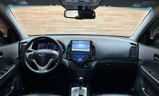 Hyundai i30 2.0 16V 145cv 5p Aut. 2011 Gasolina-6