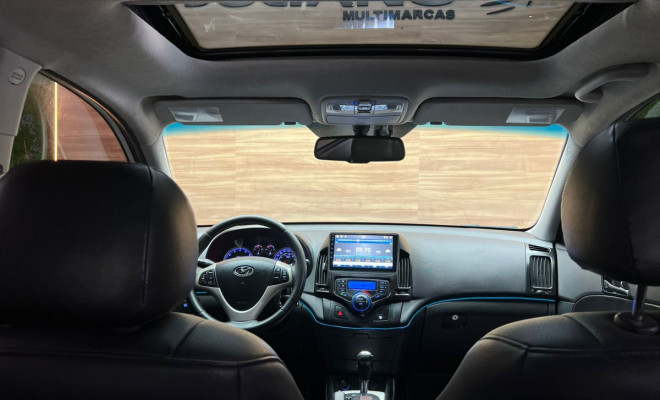 Hyundai i30 2.0 16V 145cv 5p Aut. 2011 Gasolina-3