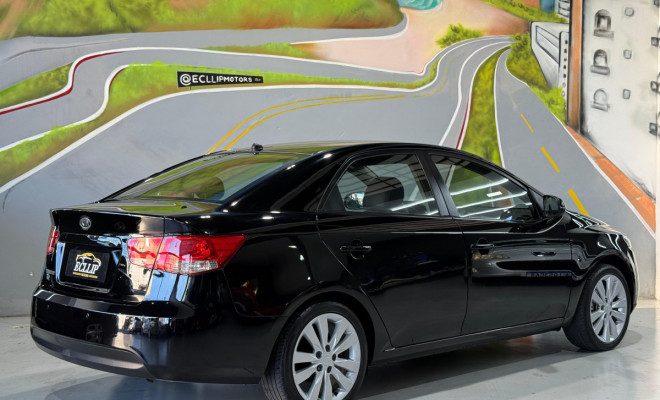 Kia Motors Cerato 1.6 16V Mec. 2012 Gasolina-1