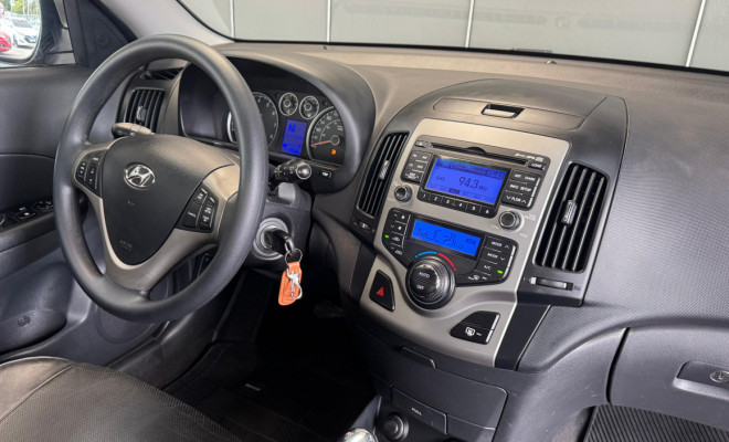 Hyundai i30cw 2.0 16V 145cv Aut. 5p 2011 Flex-10