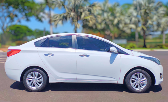 HB20S Premium 1.6 Flex Aut. 2014-2