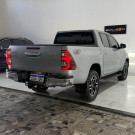 Toyota Hilux SRV 2022 Diesel BLINDADA-16