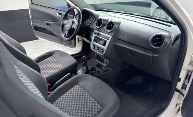 VW - VolksWagen Saveiro Trendline 1.6 T.Flex 8V 2016 Flex-11