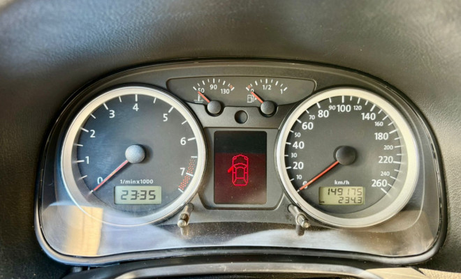 VW - VolksWagen Golf Sportline 1.6 Mi Total Flex 8V 4p 2011 Flex-10