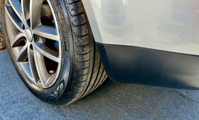 VW - VolksWagen Golf Sportline 1.6 Mi Total Flex 8V 4p 2011 Flex-5