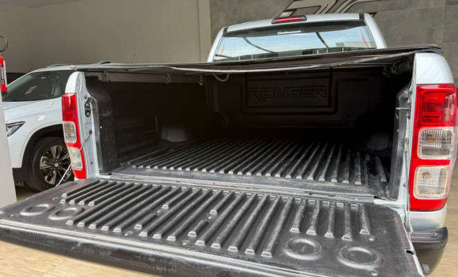 Ford Ranger XLS 2.5 16V 4x2 CD Flex 2014 Flex-10