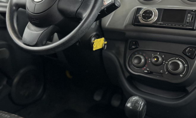 Fiat UNO VIVACE Celeb. 1.0 EVO F.Flex 8V 5p 2014 Flex-8