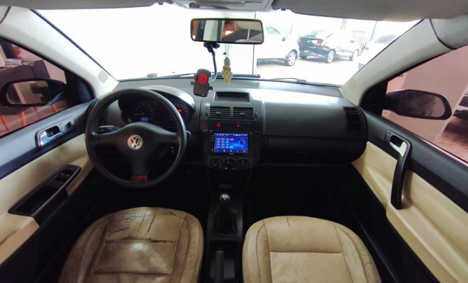 VW - VolksWagen Polo Sedan 1.6 Mi Total Flex 8V 4p 2008 Flex-9