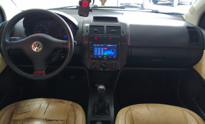 VW - VolksWagen Polo Sedan 1.6 Mi Total Flex 8V 4p 2008 Flex-8