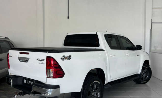 Toyota Hilux CD SR 4x4 2.8 TDI Diesel Aut. 2022-5