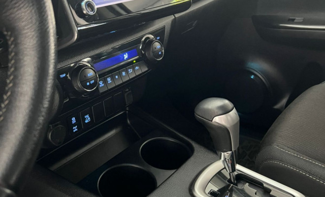 Toyota Hilux CD SR 4x4 2.8 TDI Diesel Aut. 2022-3