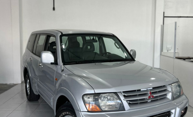 Mitsubishi Pajero Full GLS 3.2 Diesel 5p 2002-1