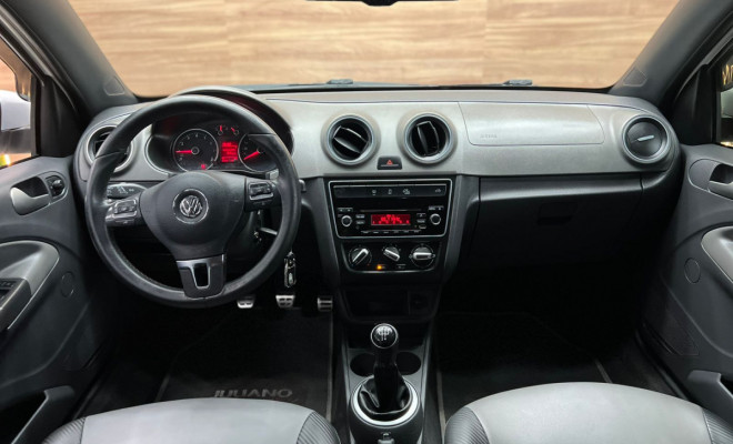 VW - VolksWagen Saveiro CROSS 1.6 T.Flex 16V CD 2015 Flex-4