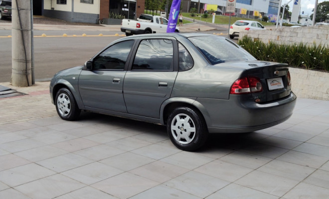 GM - Chevrolet Classic Life/LS 1.0 VHC FlexP. 4p 2013 Flex-2