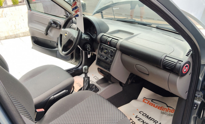 GM - Chevrolet Classic Life/LS 1.0 VHC FlexP. 4p 2013 Flex-8