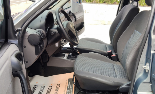 GM - Chevrolet Classic Life/LS 1.0 VHC FlexP. 4p 2013 Flex-10