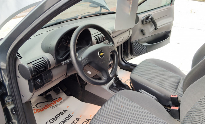 GM - Chevrolet Classic Life/LS 1.0 VHC FlexP. 4p 2013 Flex-9