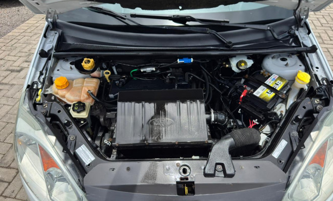 Ford Fiesta SE 1.6 8V Flex 5p 2014 Flex-6