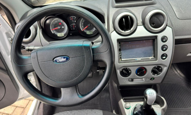 Ford Fiesta SE 1.6 8V Flex 5p 2014 Flex-11