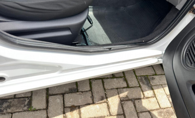 Ford Fiesta SE 1.6 8V Flex 5p 2014 Flex-9