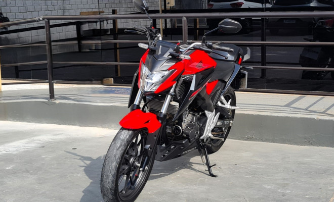 Honda CB 300F Twister CBS 2023 – Impecável!-2