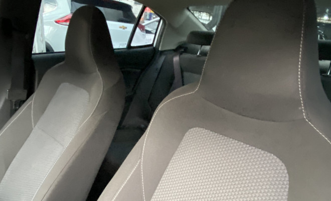 GM - Chevrolet ONIX SEDAN Plus LT 1.0 12V Flex 4p Mec. 2025 Flex-9