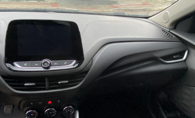 GM - Chevrolet ONIX SEDAN Plus LT 1.0 12V Flex 4p Mec. 2025 Flex-6