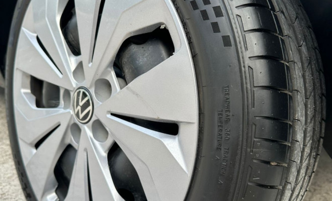 VW Fox 1.0 Mi Total Flex - 2010-6