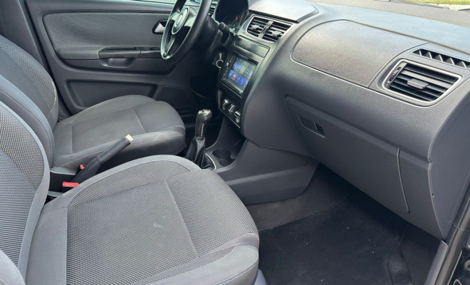 VW Fox 1.0 Mi Total Flex - 2010-7